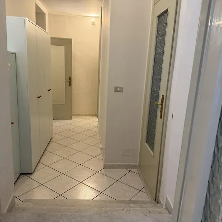 Host4u - Ada's, Parasio Old City, 5 Min To Beaches